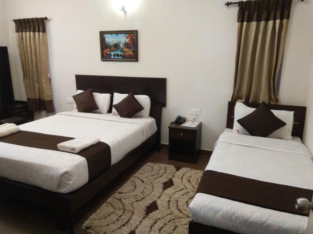 Paradise Perfect - Non Smoking Non Alcoholic No Unmarried Couples Ooty Eksteriør bilde